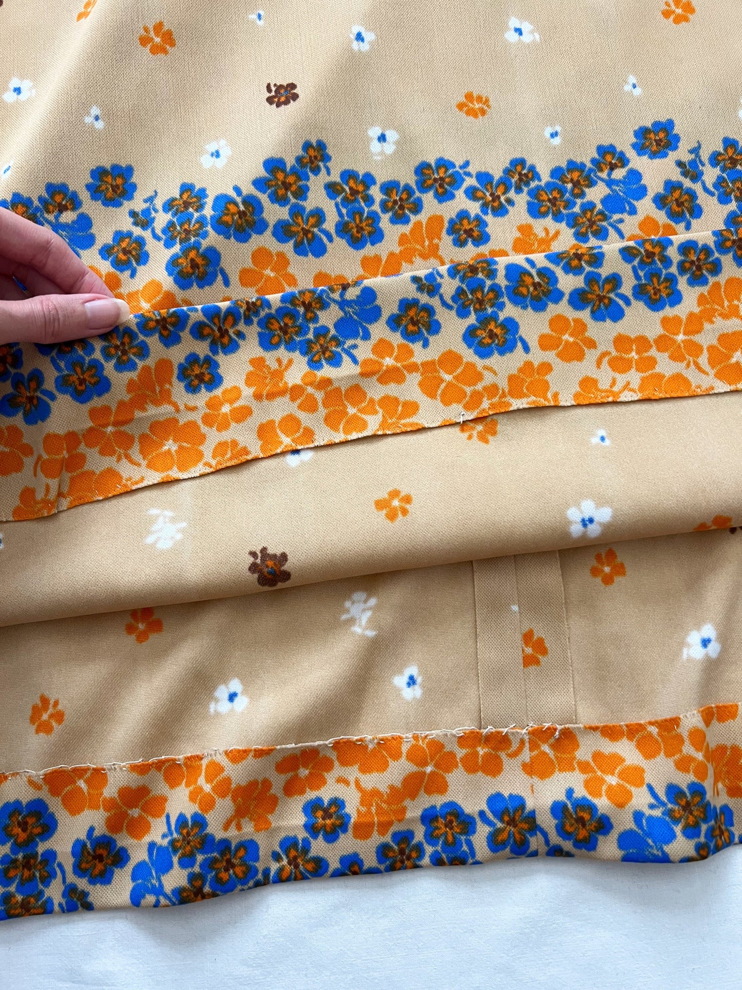 70s beige floral dress, Size M
