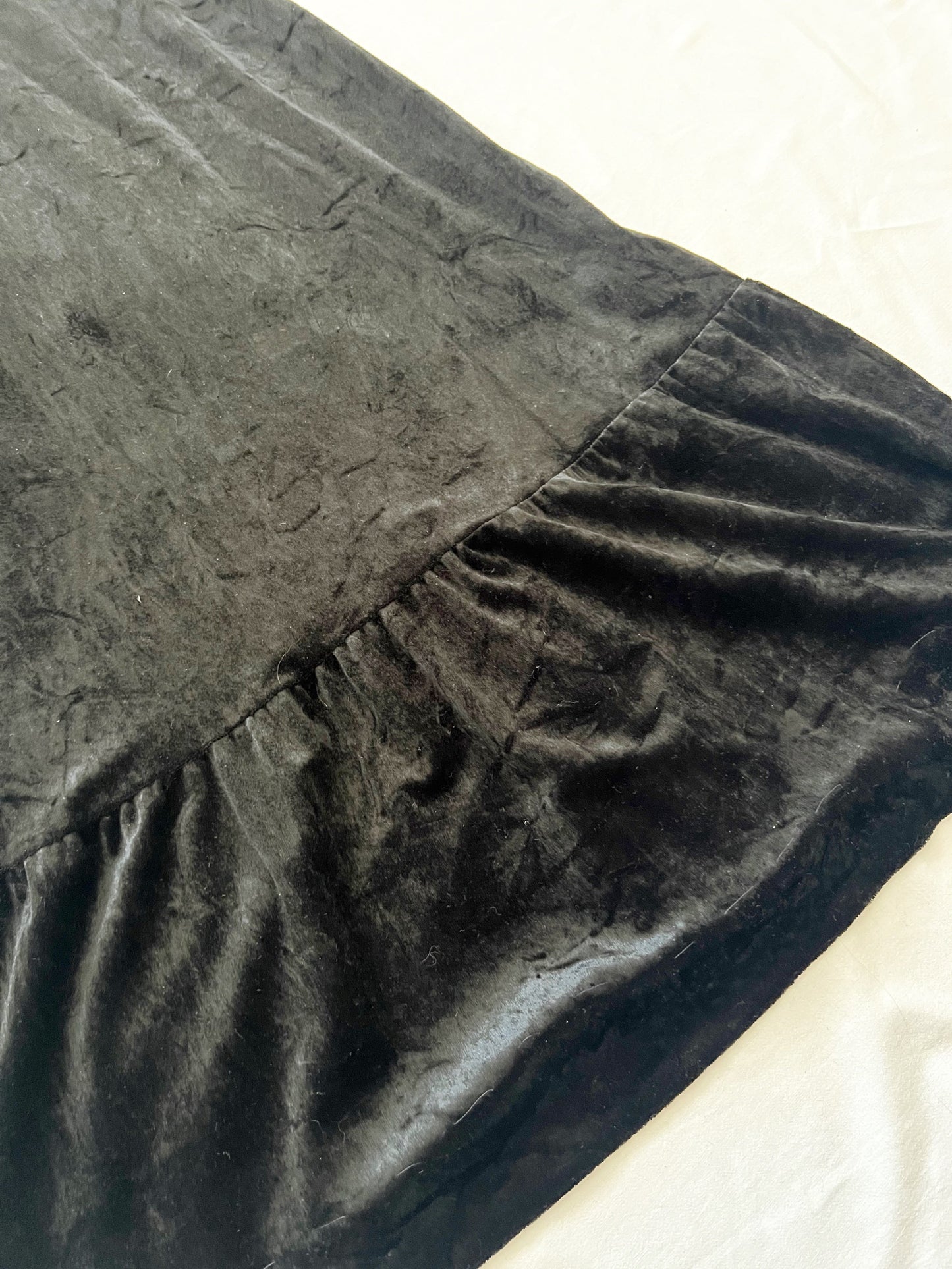 70s black velvet ruffle dress, Size XS-S