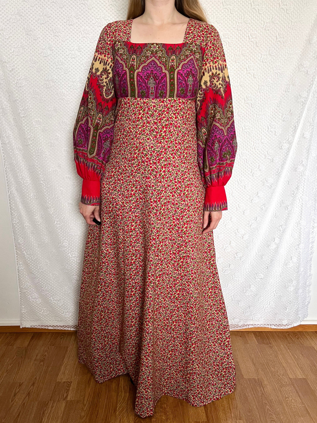70s red floral Medieval revival maxi dress, Size S-M
