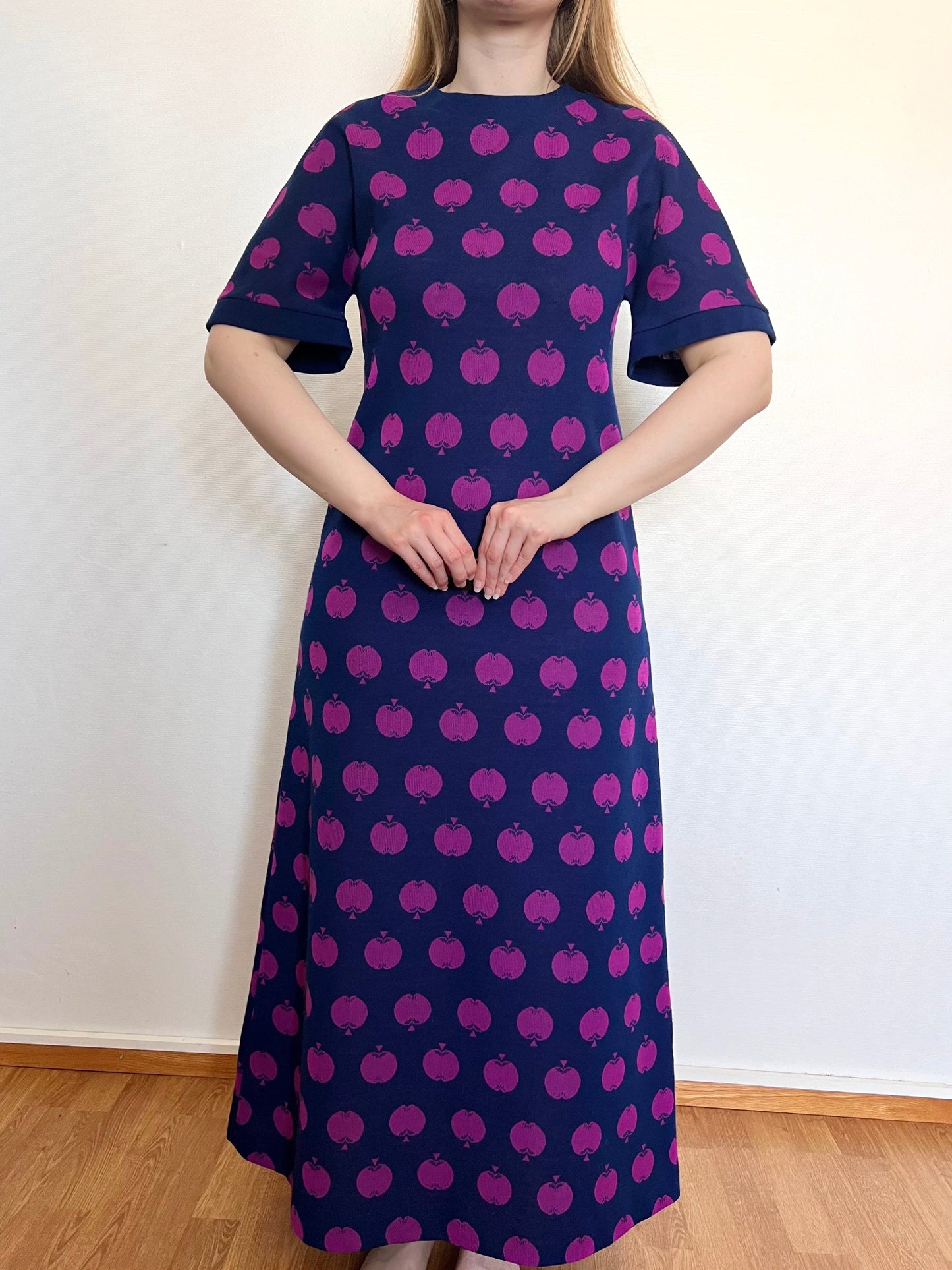 70s purple apple dress, Size S