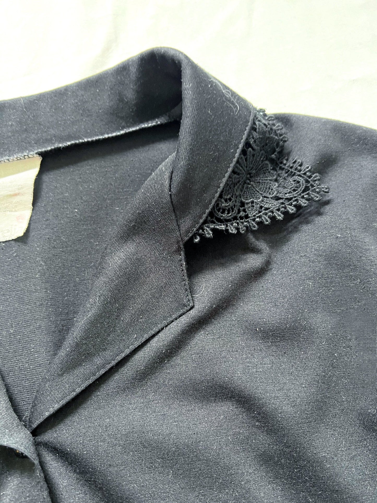 Black lace collar shirt, Size L