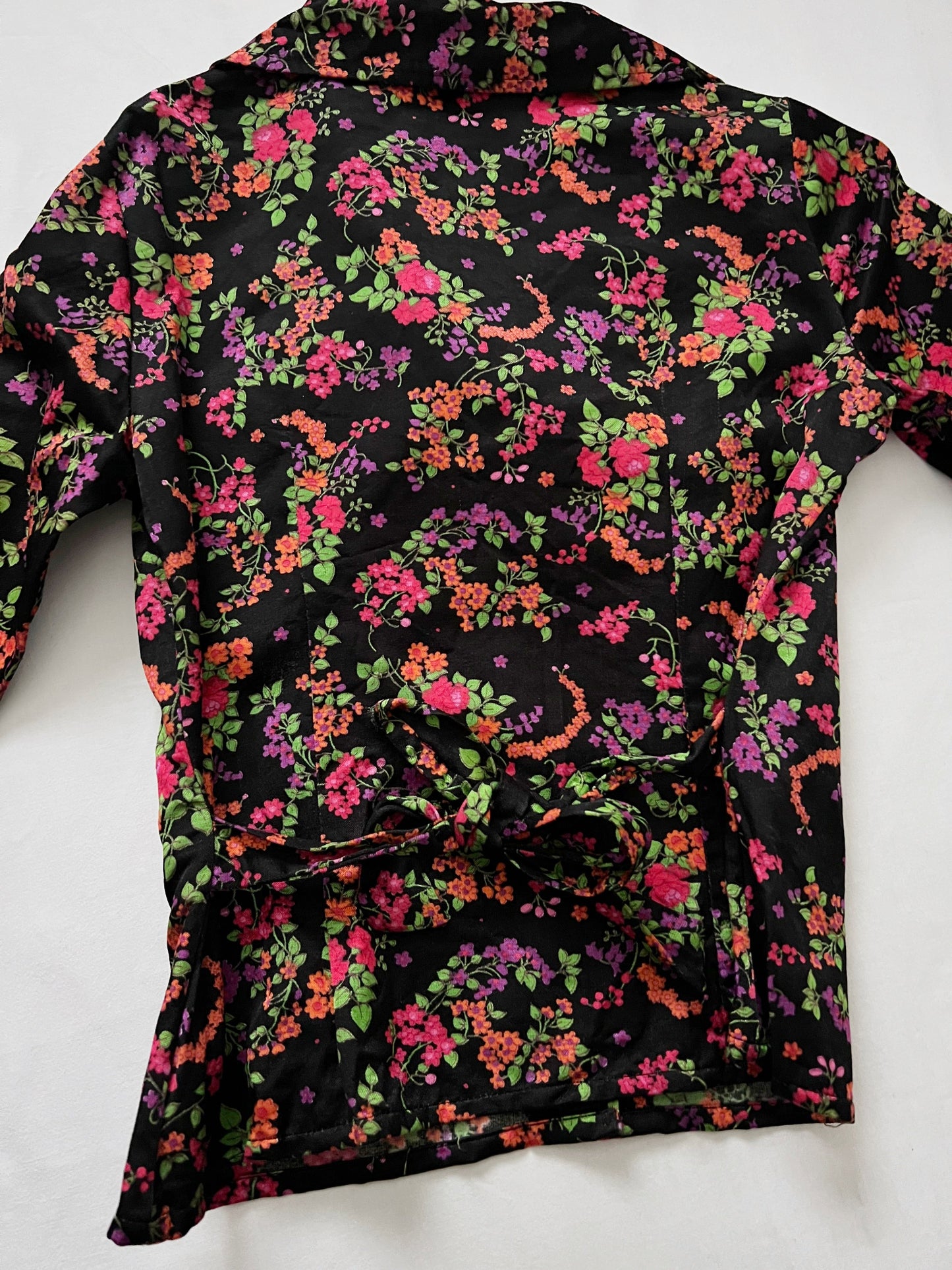70s pointed collar floral bluse, Size XS-S