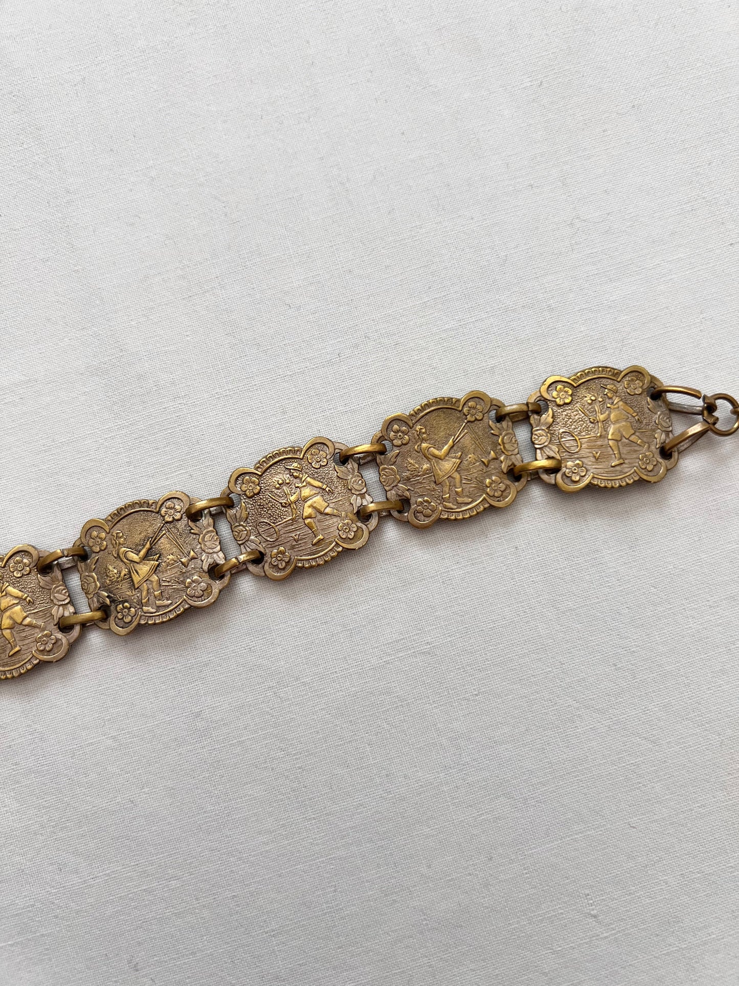 1920s gold toned bracelet