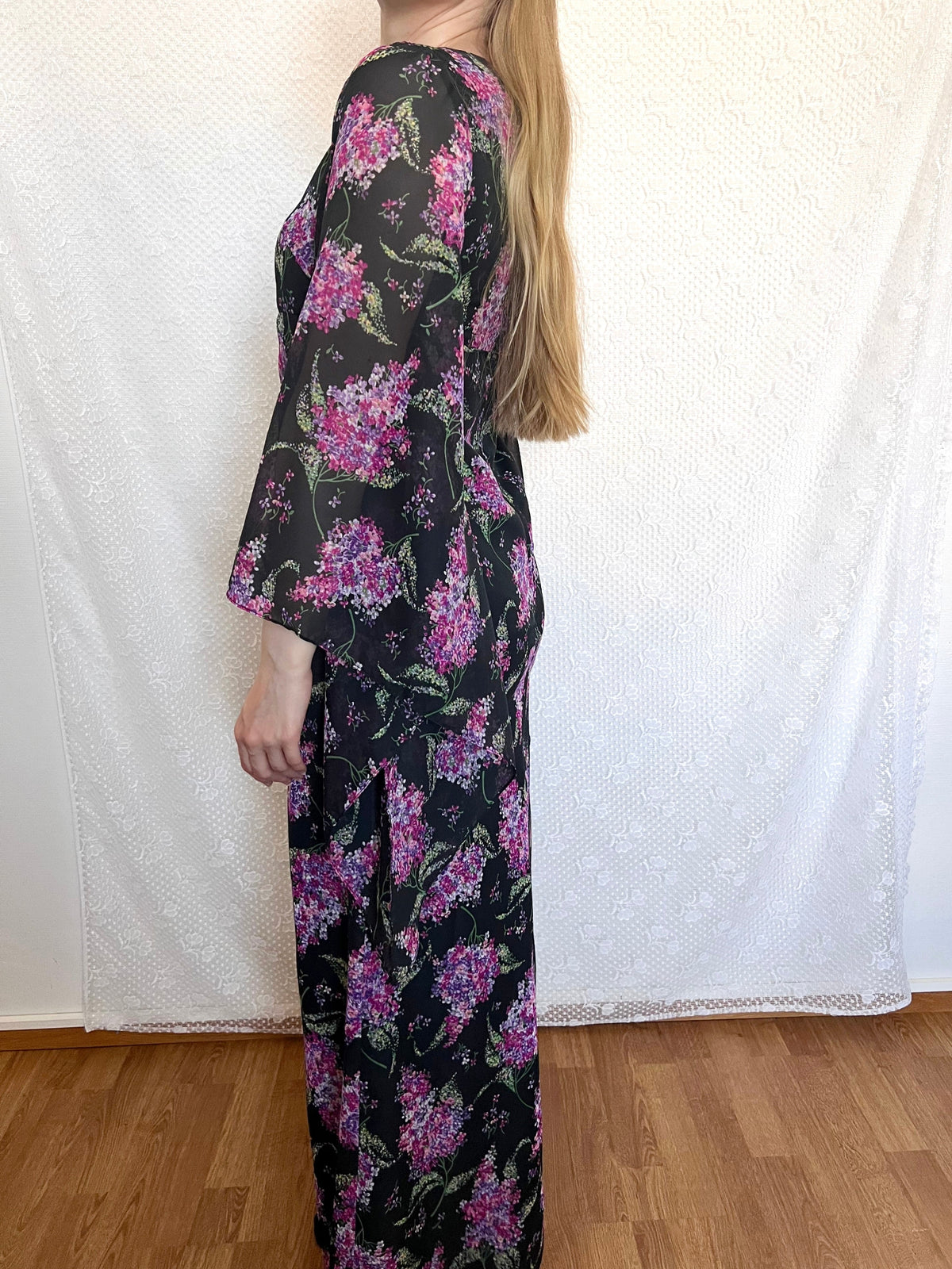 70s floral dramatic sleeves dress, Size XS