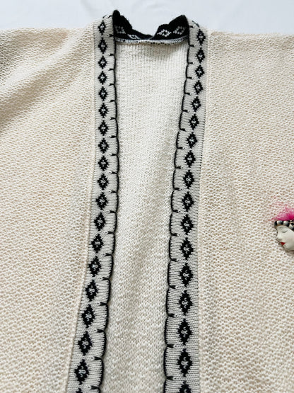 White vest with a brooch, Size XS-L