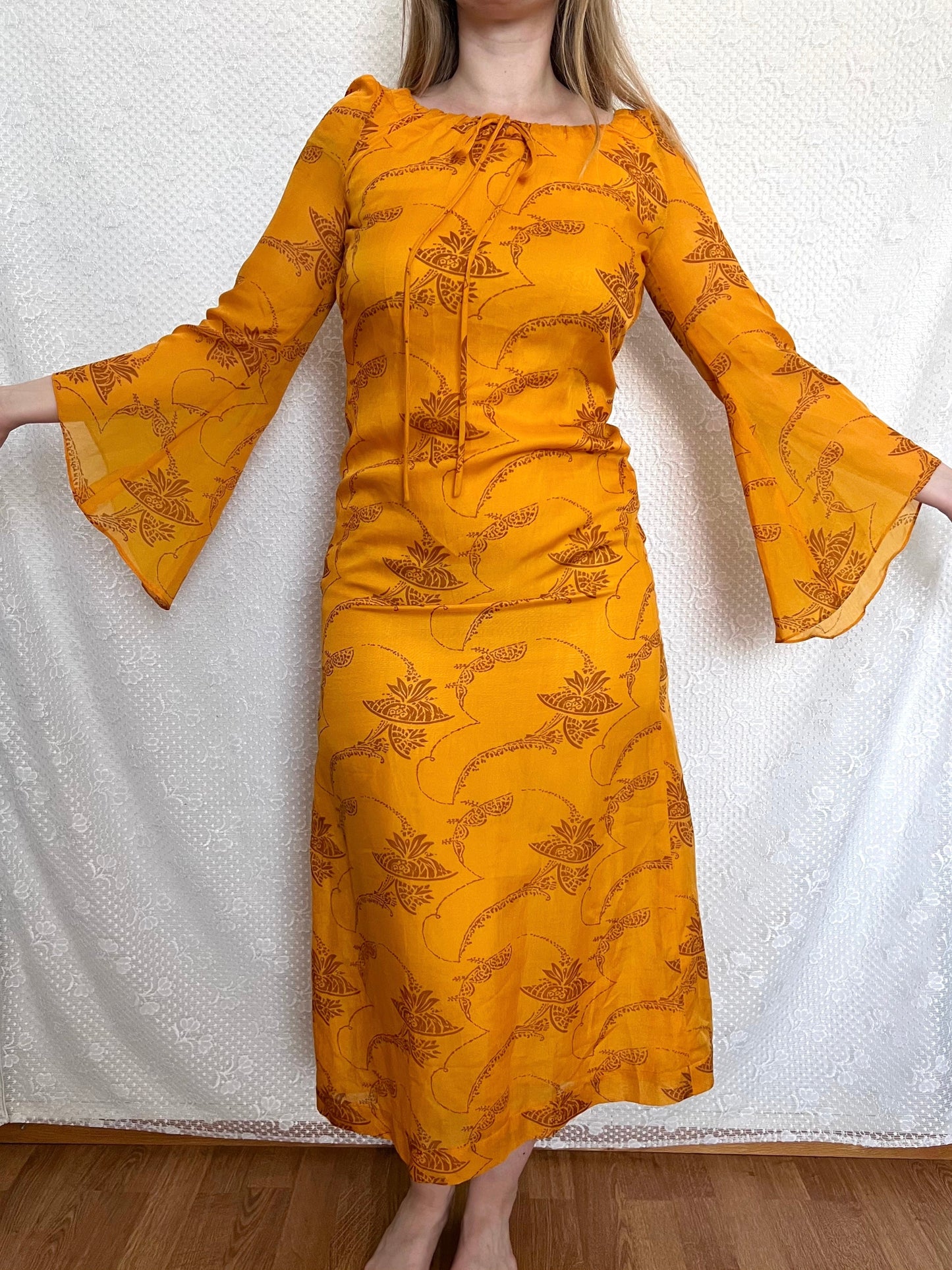 70s orange bell sleeves dress, Size XS