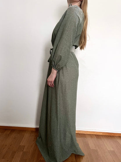 60 silver sparkly gown, Size M