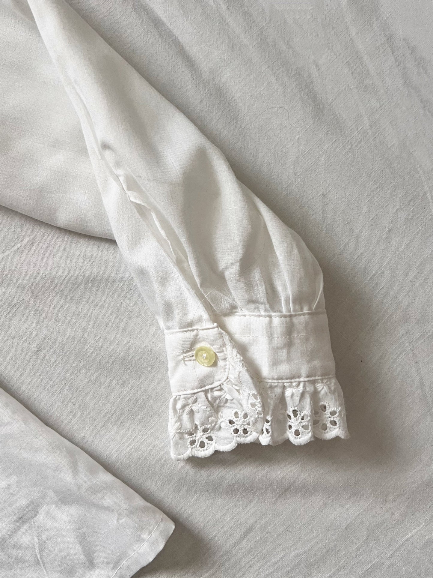 70s white lace blouse, Size M-L