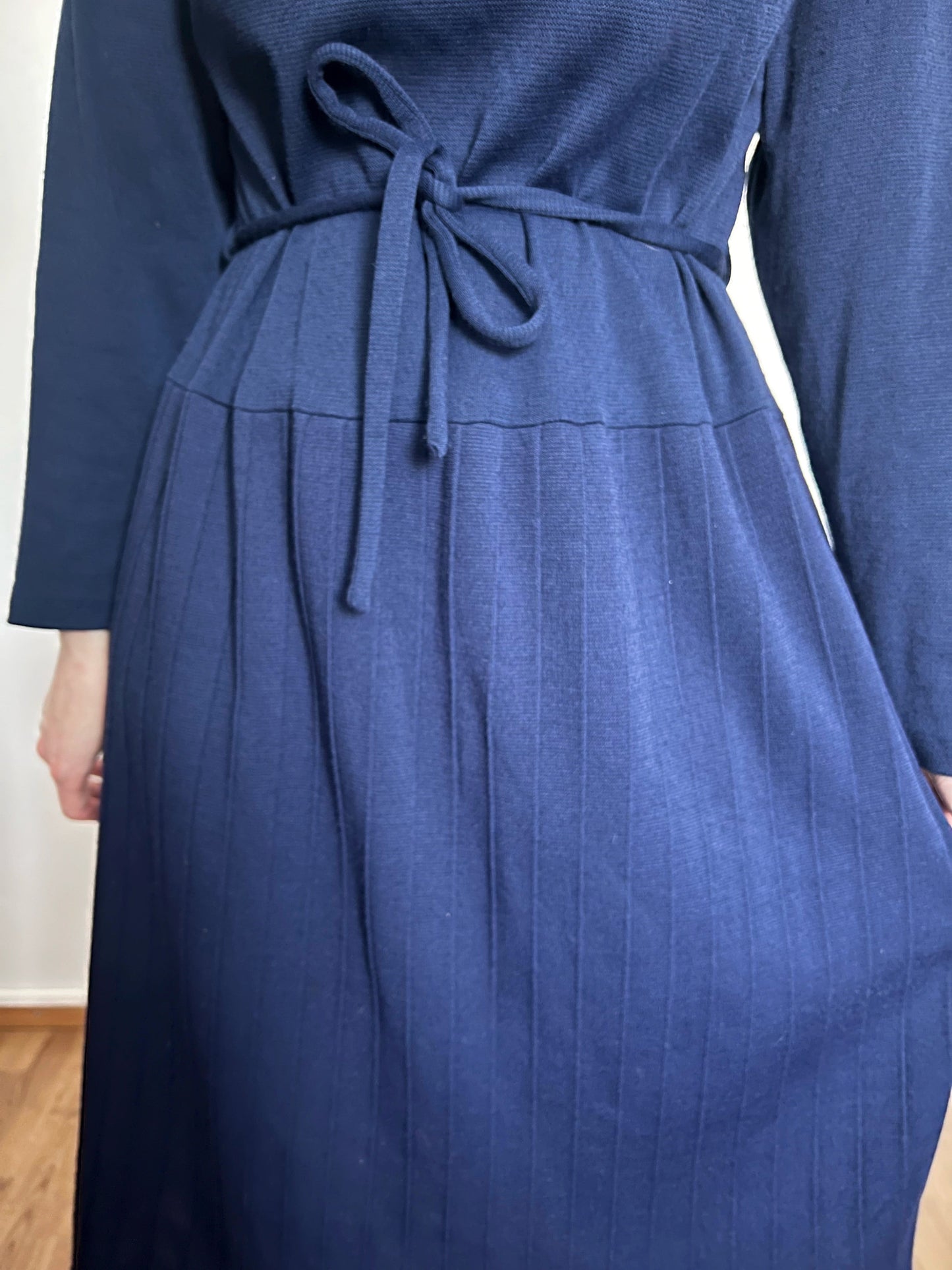 70s navy blue dress, Size M