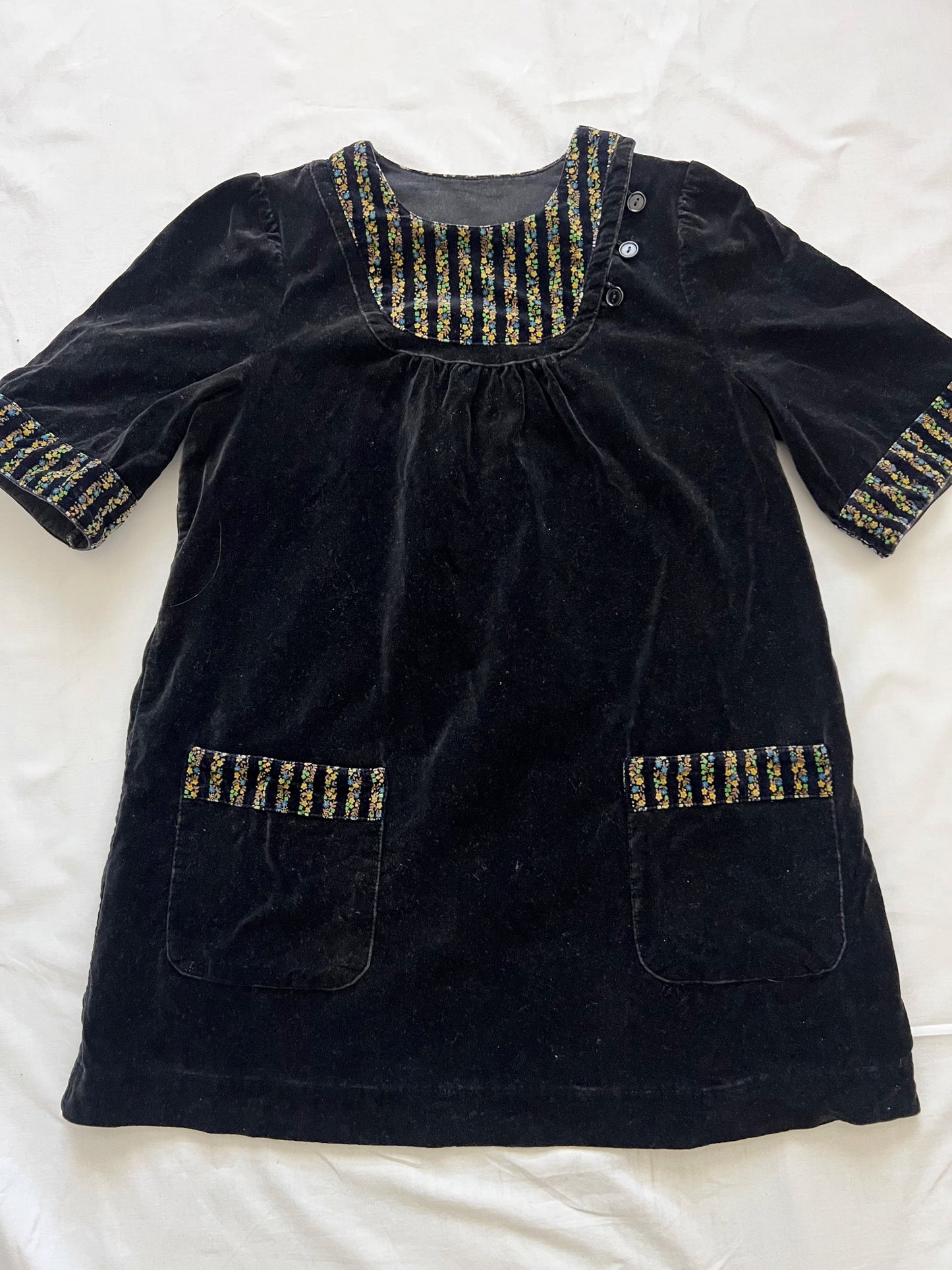 70s black velvet mini dress, Size M