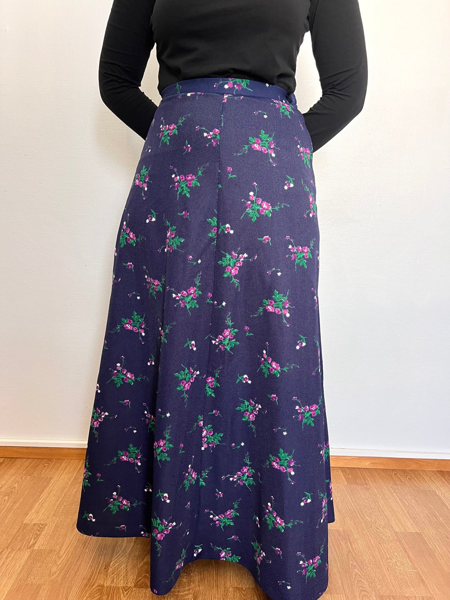 70s purple flower skirt, Size S