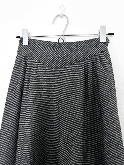 Gray striped skirt, Size XS