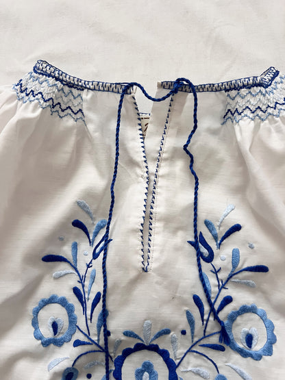 70s blue embroidery blouse, Size M-L