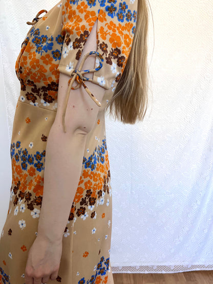 70s beige floral dress, Size M