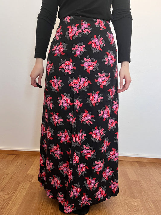 70s black and pink flower skirt, Size XS-S