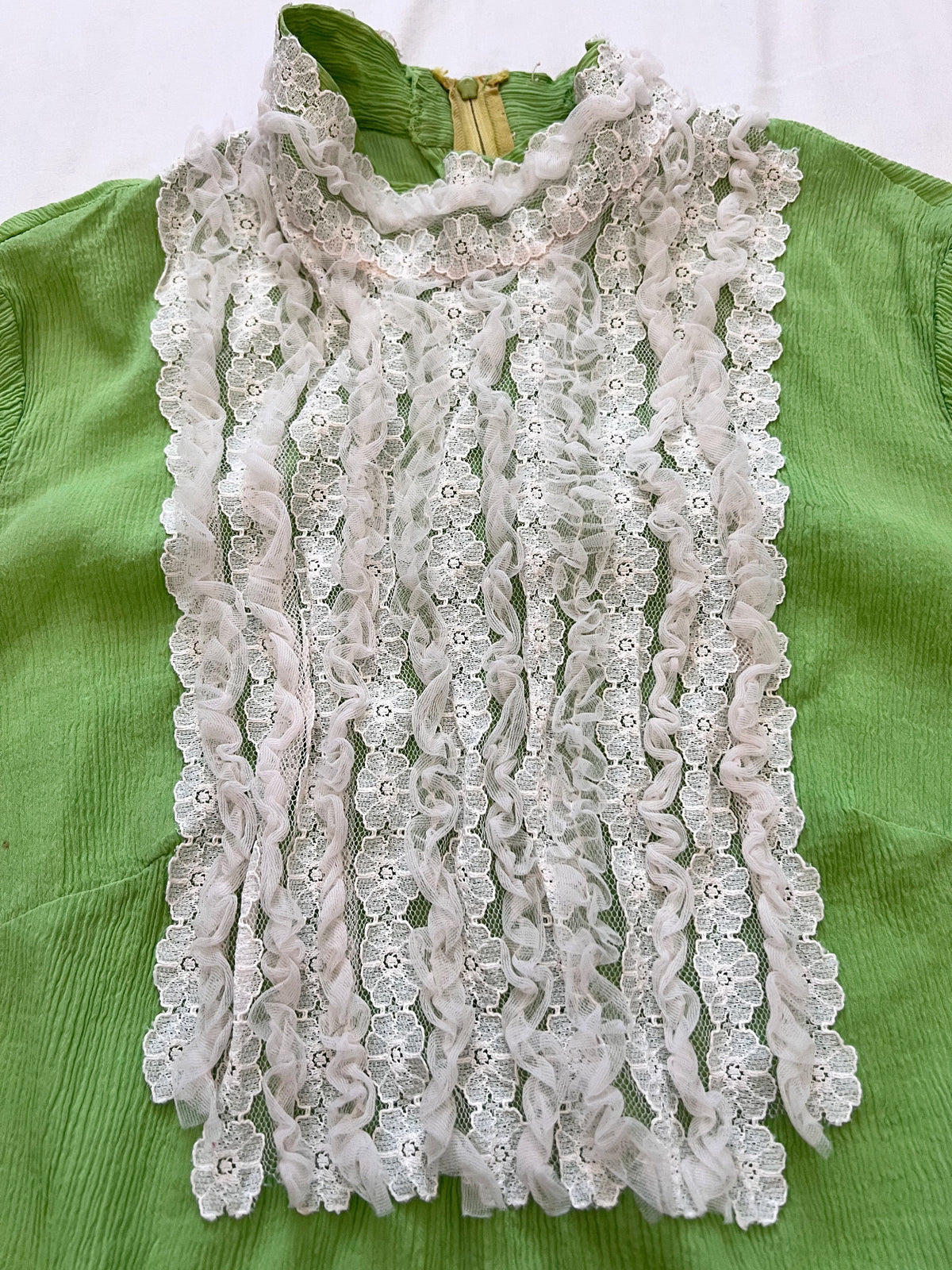 70s Victorian inspired green & lace blouse, Size M