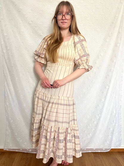 70s cream romantic midi dress, Size XS-S