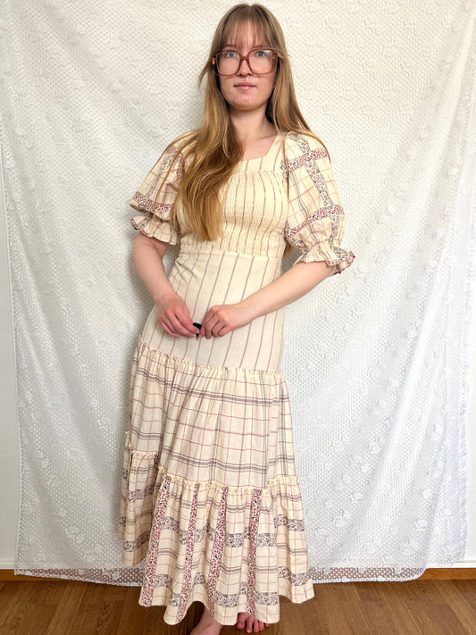 70s cream romantic midi dress, Size XS-S