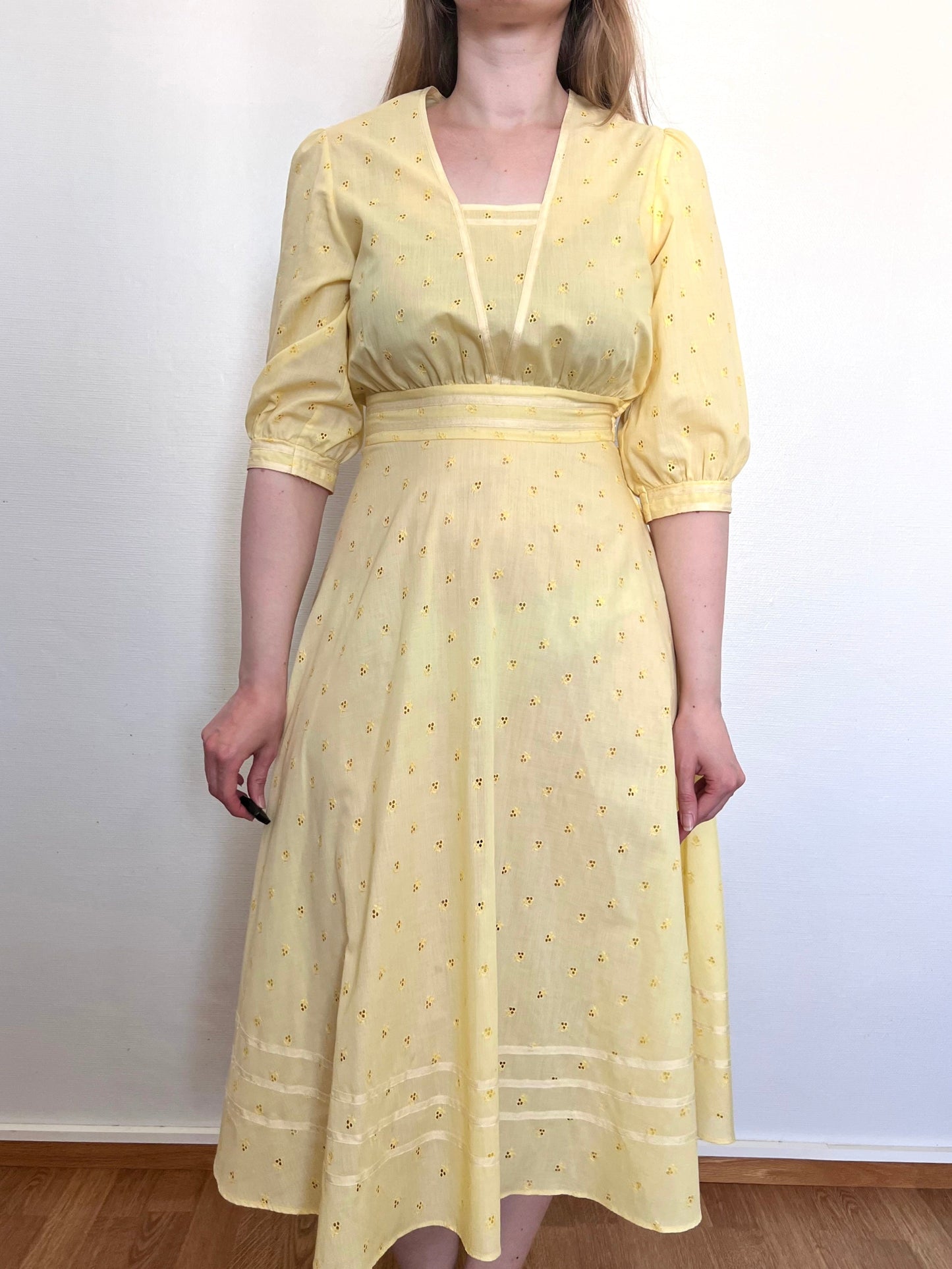 70s butter yellow dress, Size XS-S