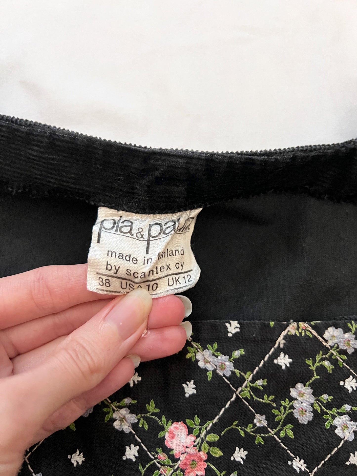 70s Pia & Paula black ribbed blouse, Size S