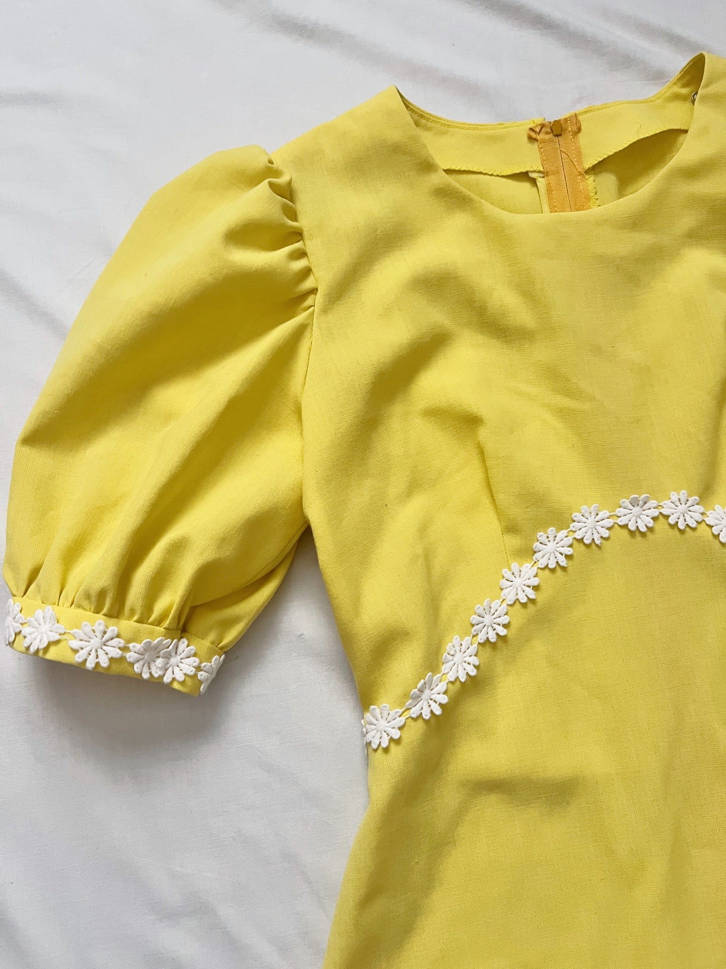 70s yellow maxi daisy dress, Size S