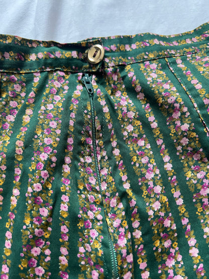 Green and pink flower skirt, Size S