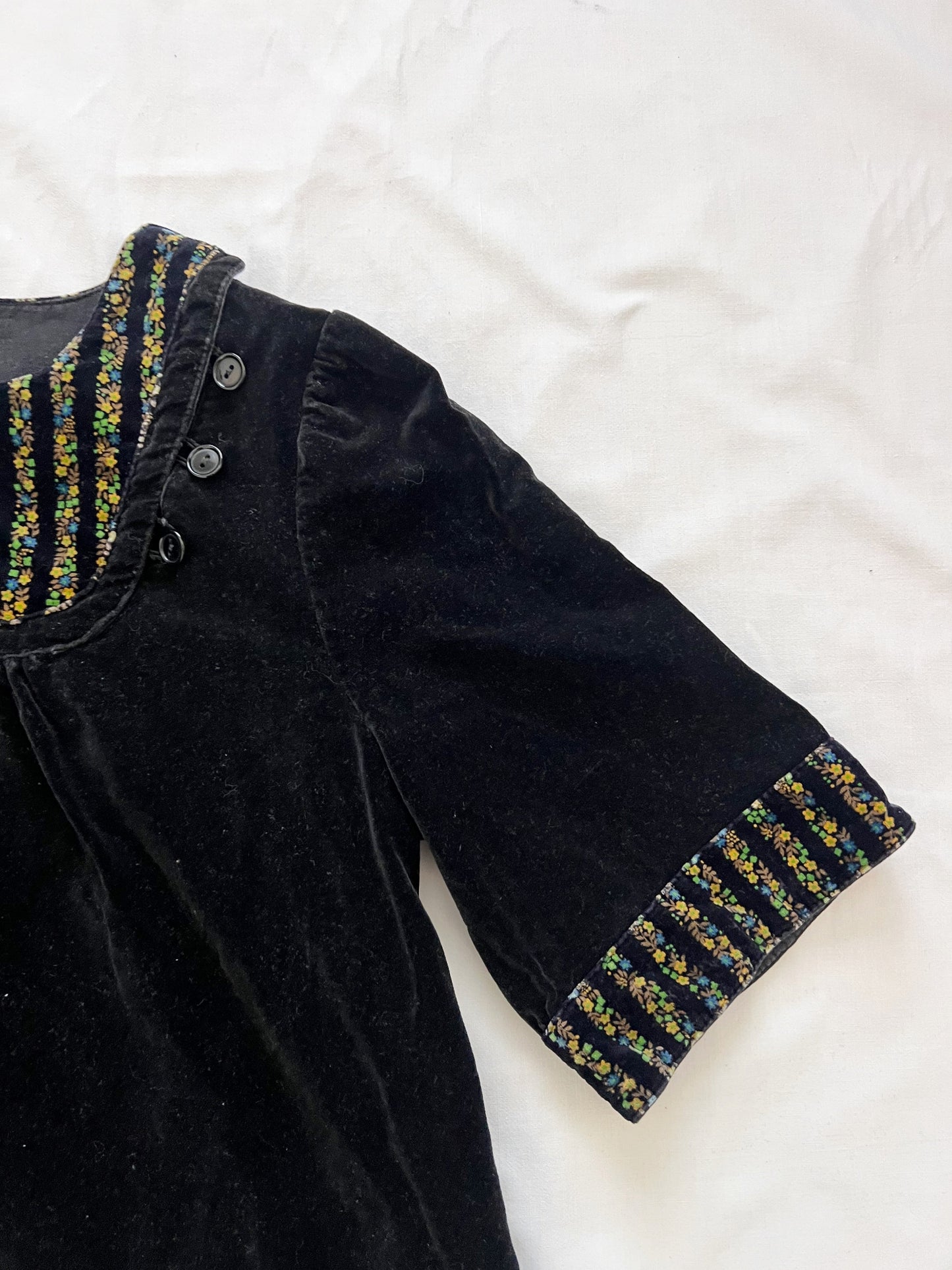 70s black velvet mini dress, Size M