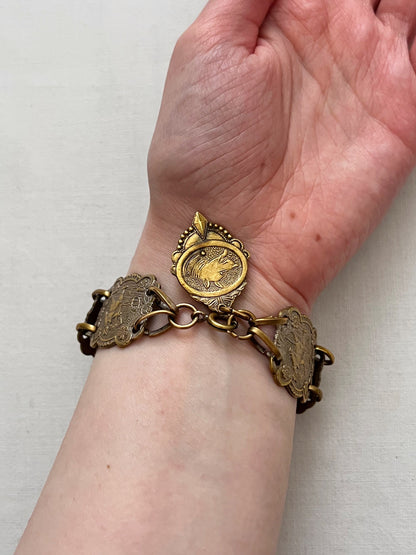 1920s gold toned bracelet