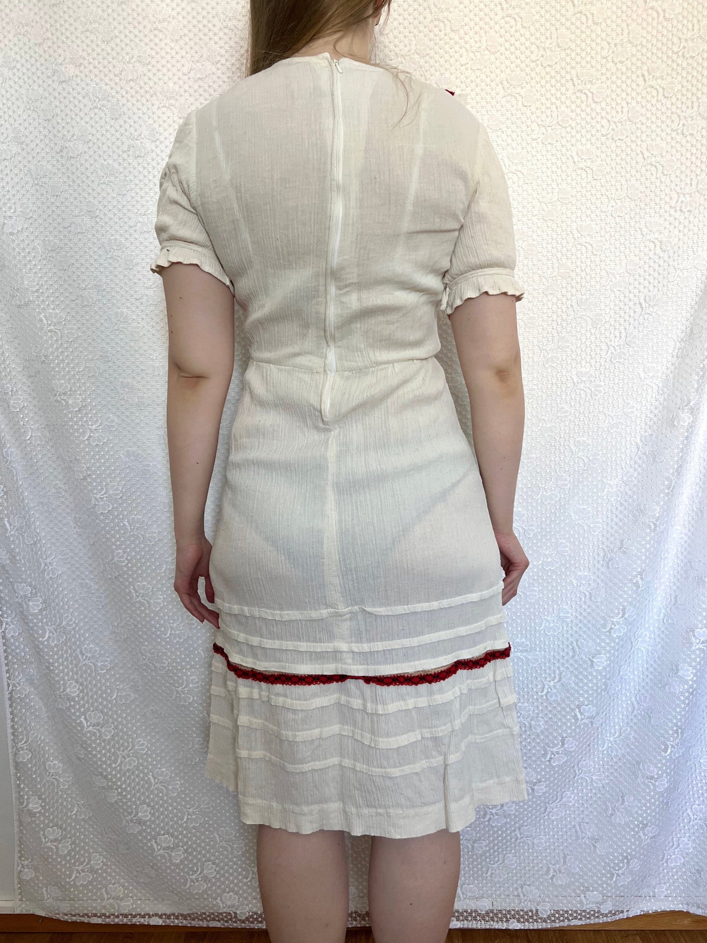 70s cream crinkled dress, Size S