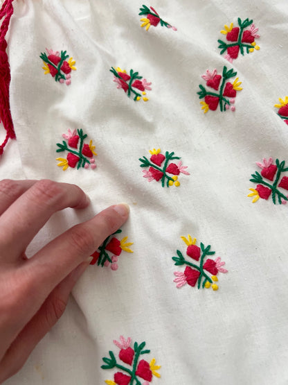 70s white and flowers blouse, Size L