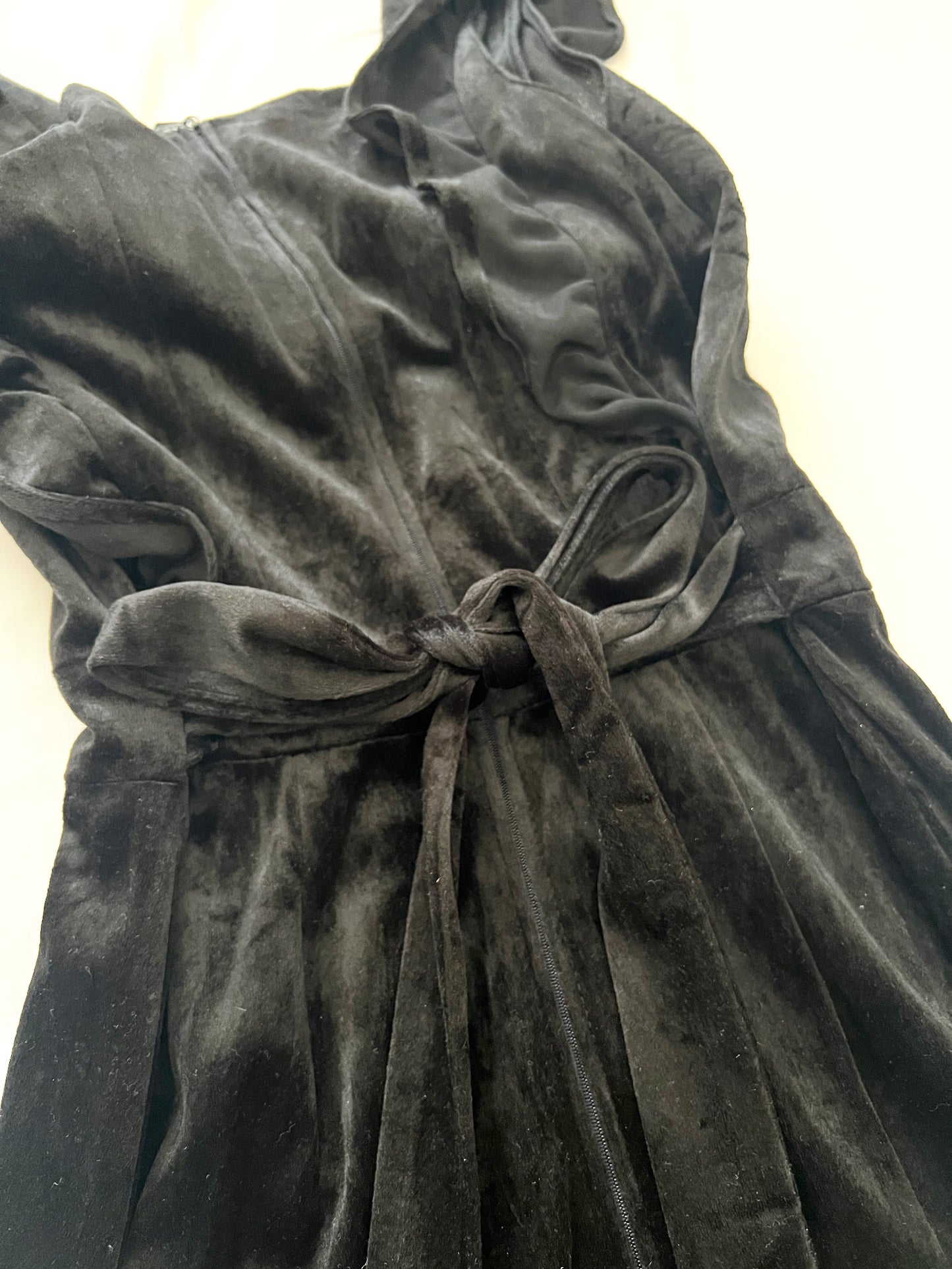 70s black velvet ruffle dress, Size XS-S