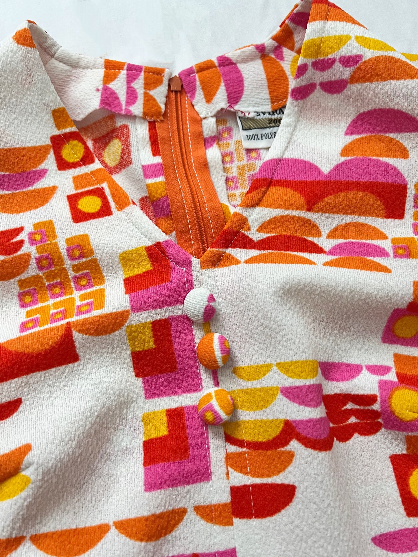 60s colorful shapes dress, Size M