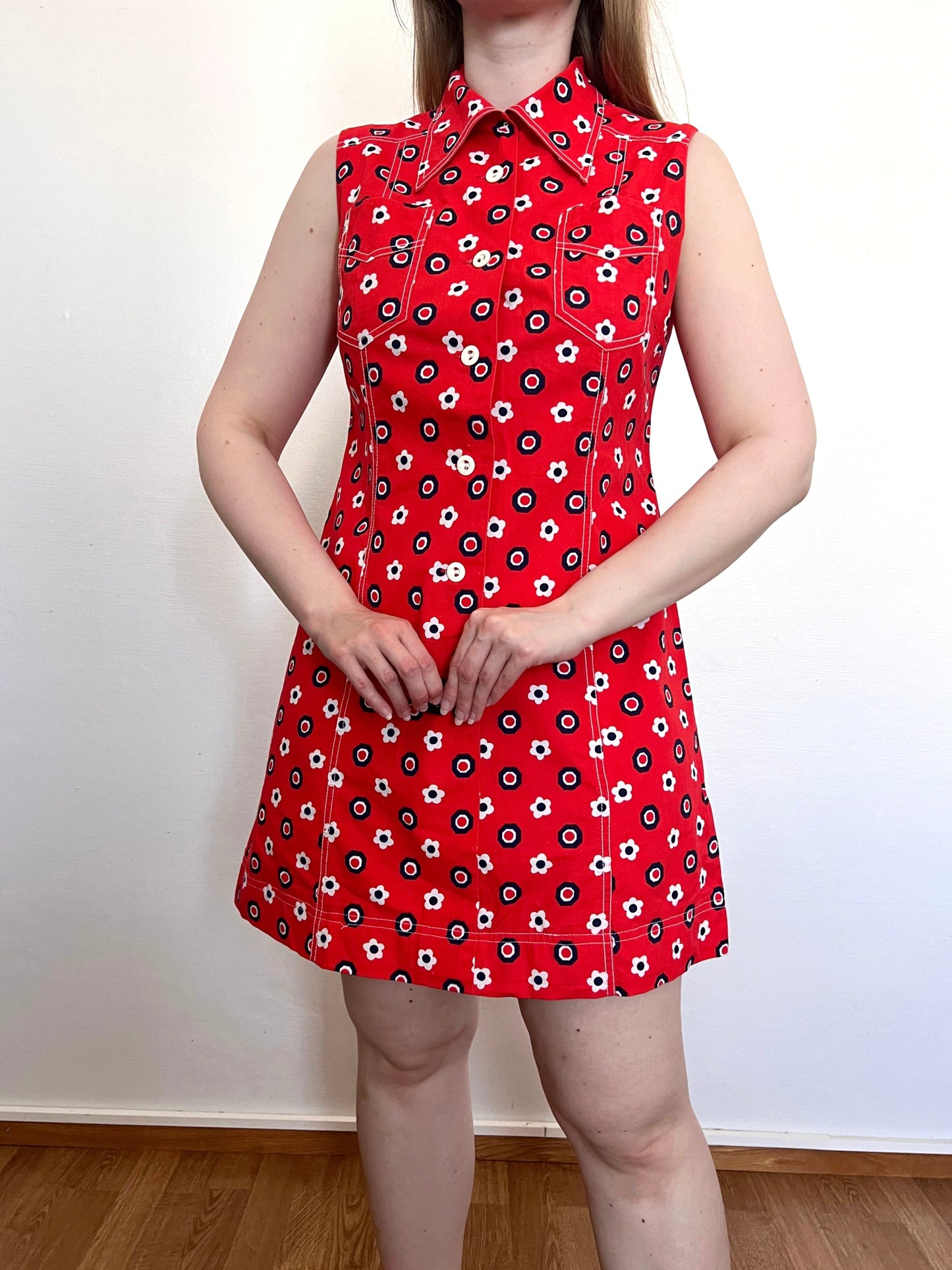 60s red flower mini dress, Size M