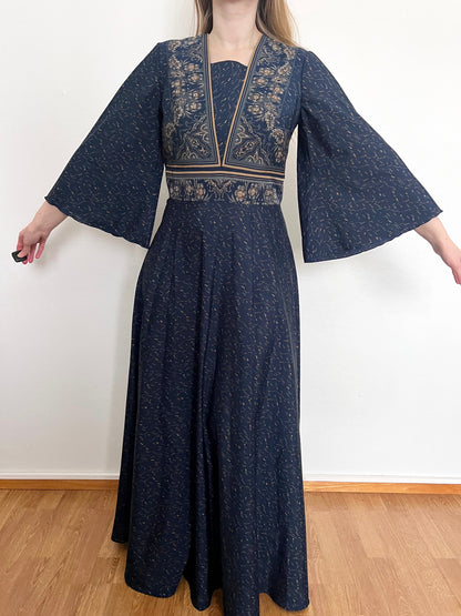 70s dramatic sleeve maxi dress, Size S-M