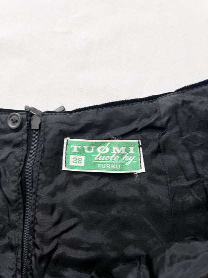 60s black velvet skirt, Size XS-S