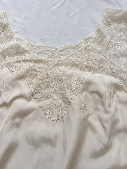 1920s silk white nightgown, Size M-L