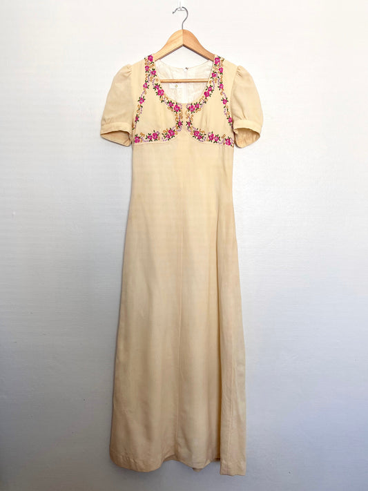 Maxi cream dress with floral embroidery, Size XS