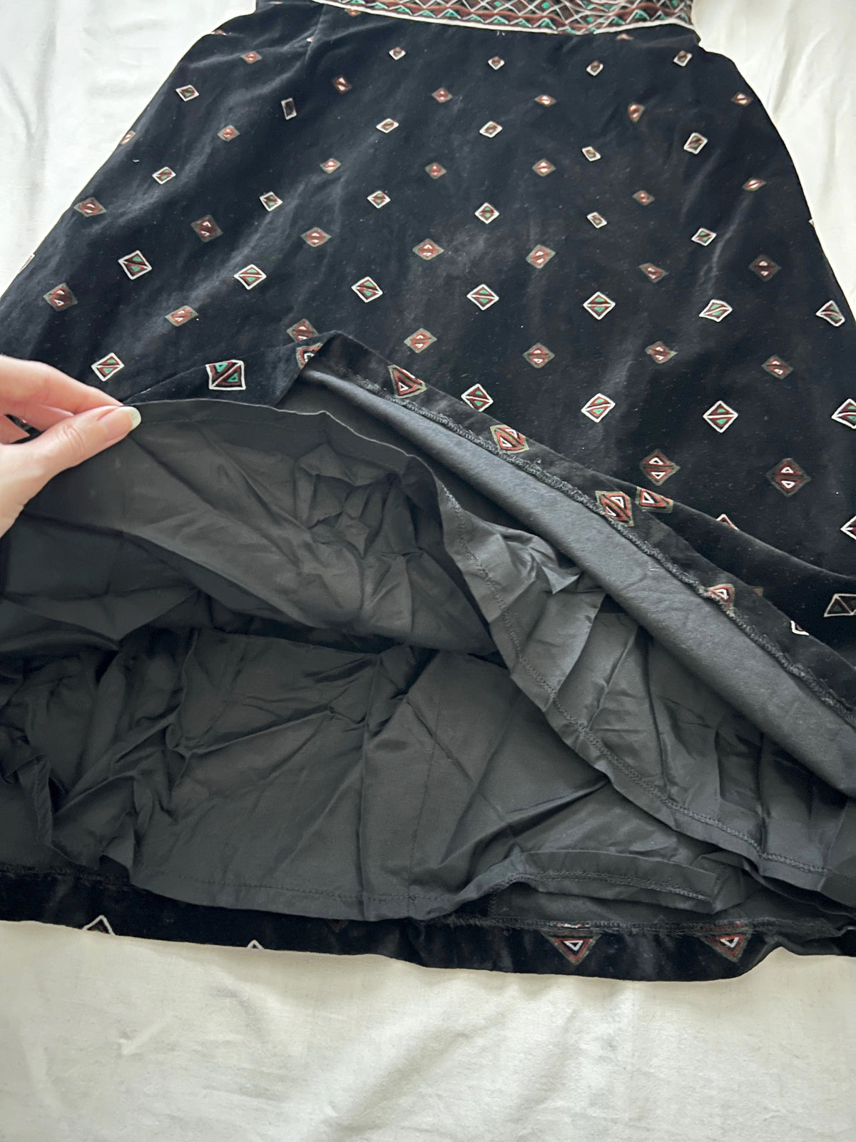 70s black geometric pattern velvet dress, Size S