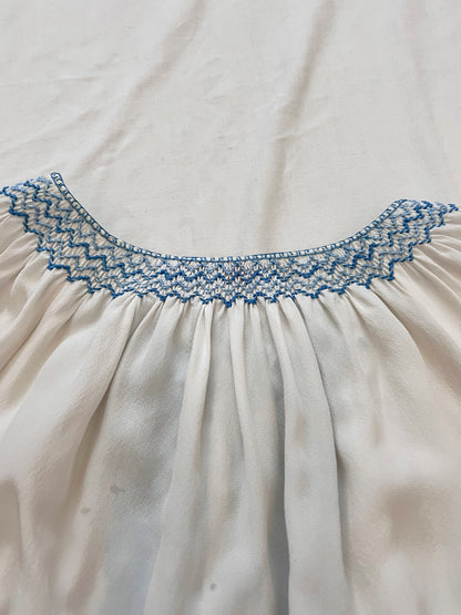 1930s Hungarian blue embroidery blouse, Size S