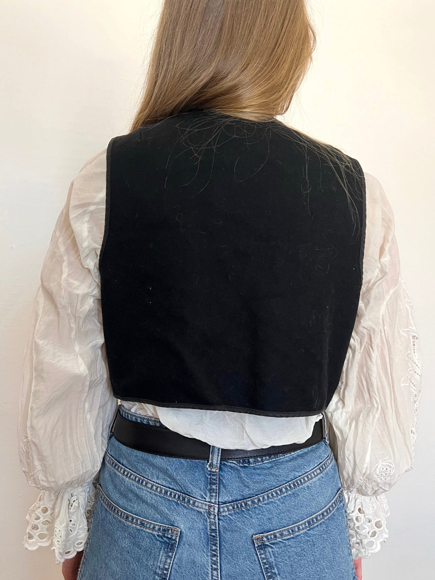 70s black and pink floral vest, Size S-M