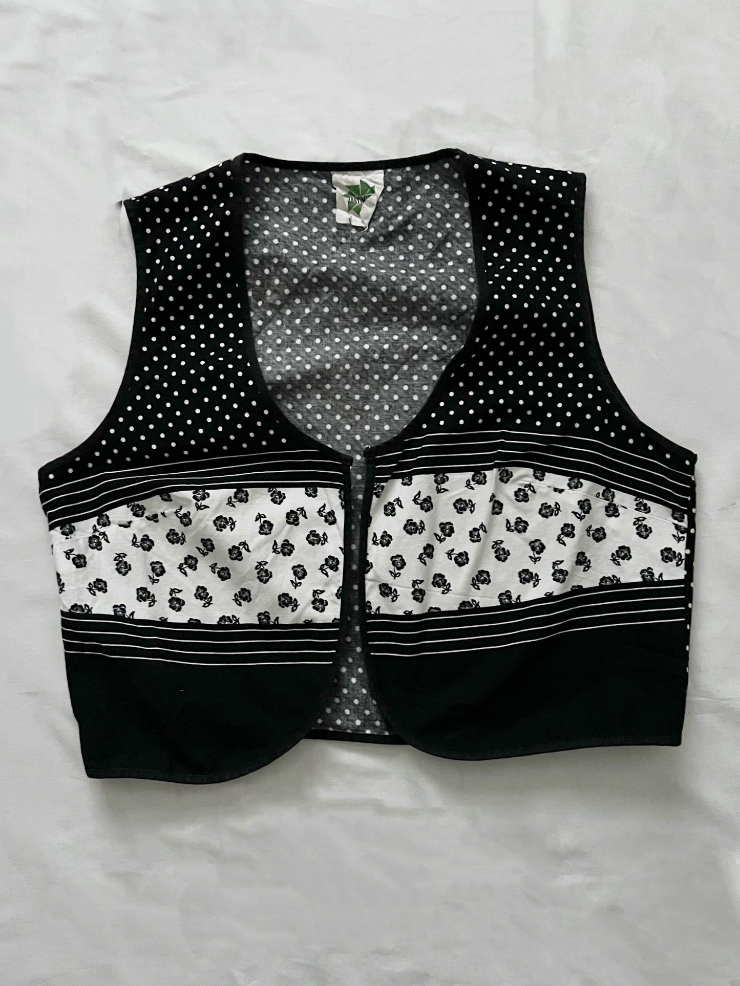 70s black and white vest, Size M-L