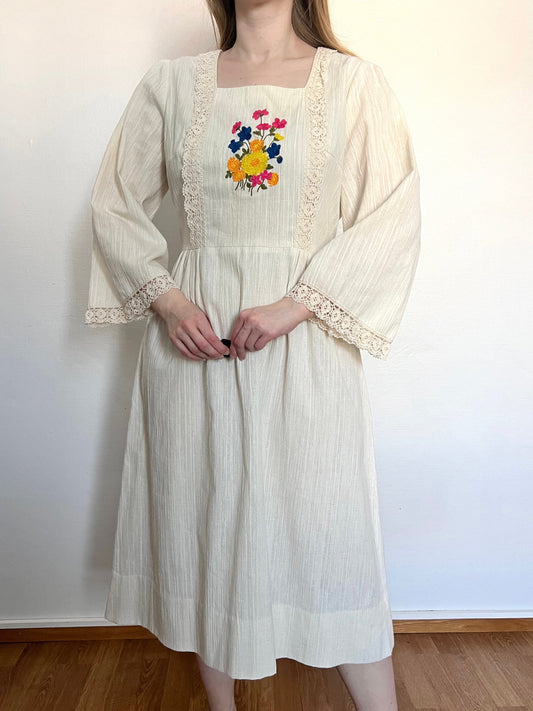 70s cream lace and flower dress, Size L