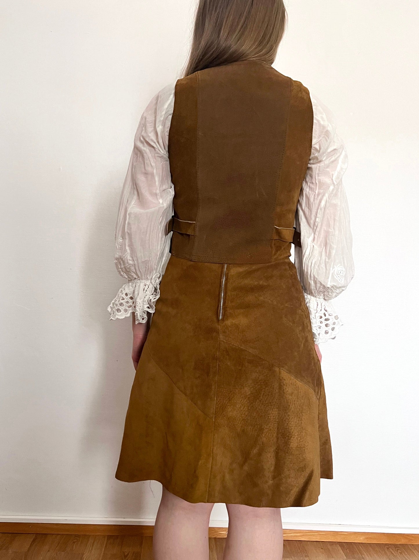 70s brown suede vest and skirt set, Size S