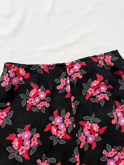 70s black and pink flower skirt, Size XS-S