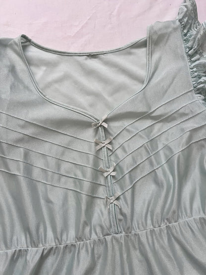 70s mint green nightgown, Size M