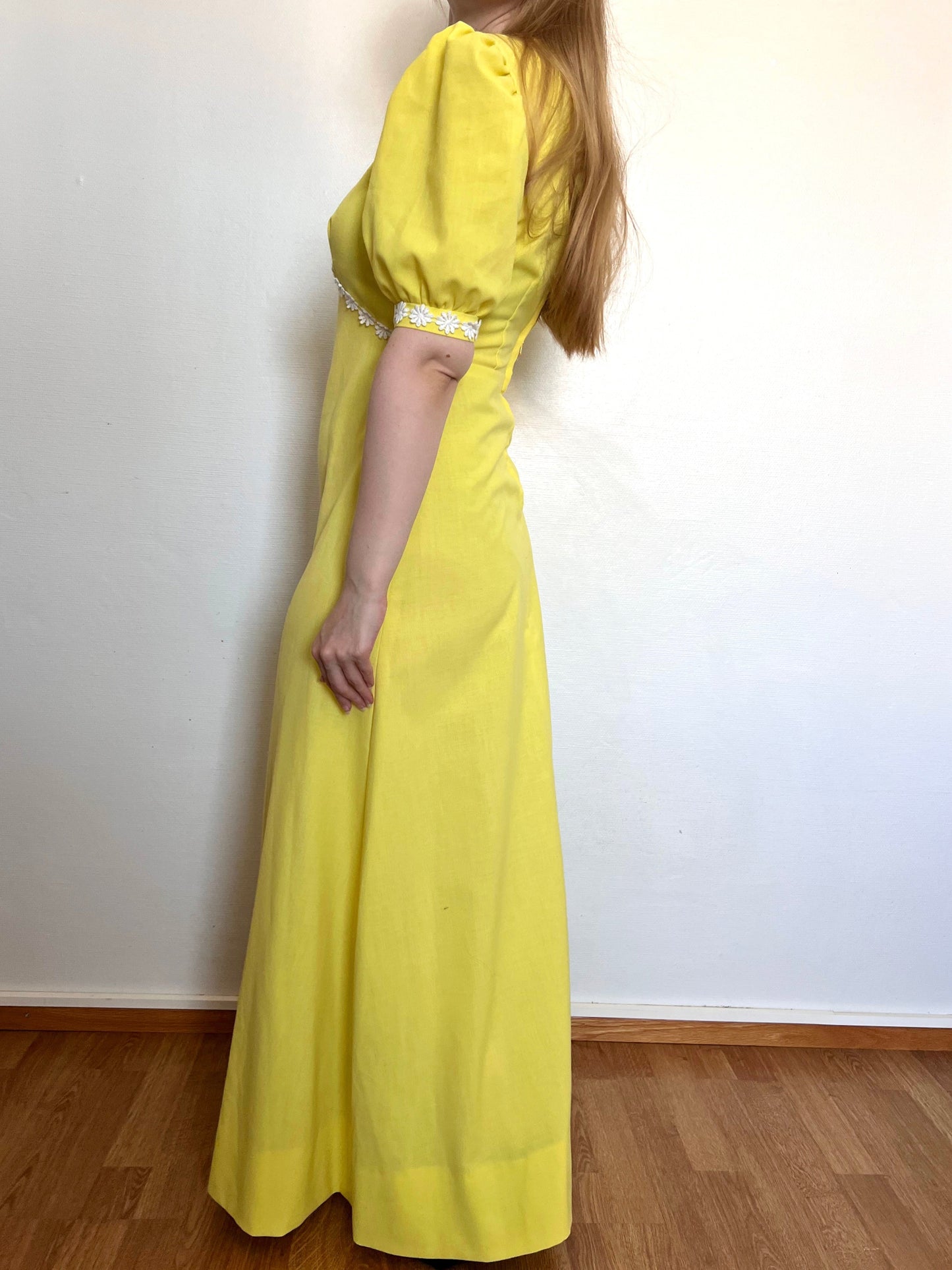 70s yellow maxi daisy dress, Size S