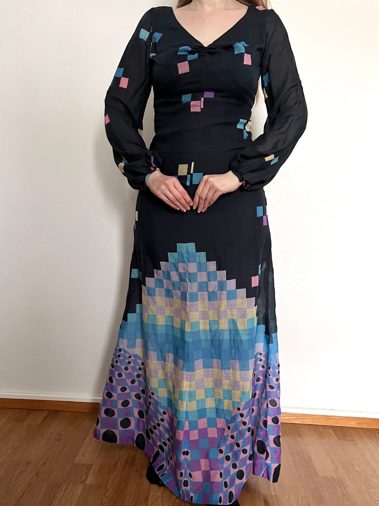 70s maxi pattern dress, Size S