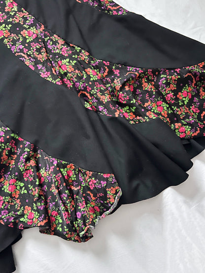 70s black and floral pattern skirt, Size S-M