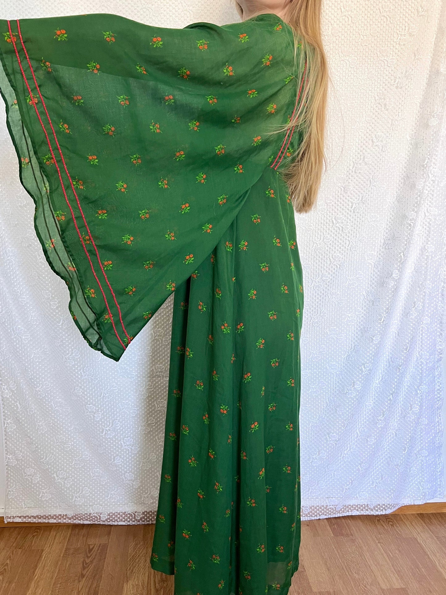 70s green butterfly sleeves dress, Size XS