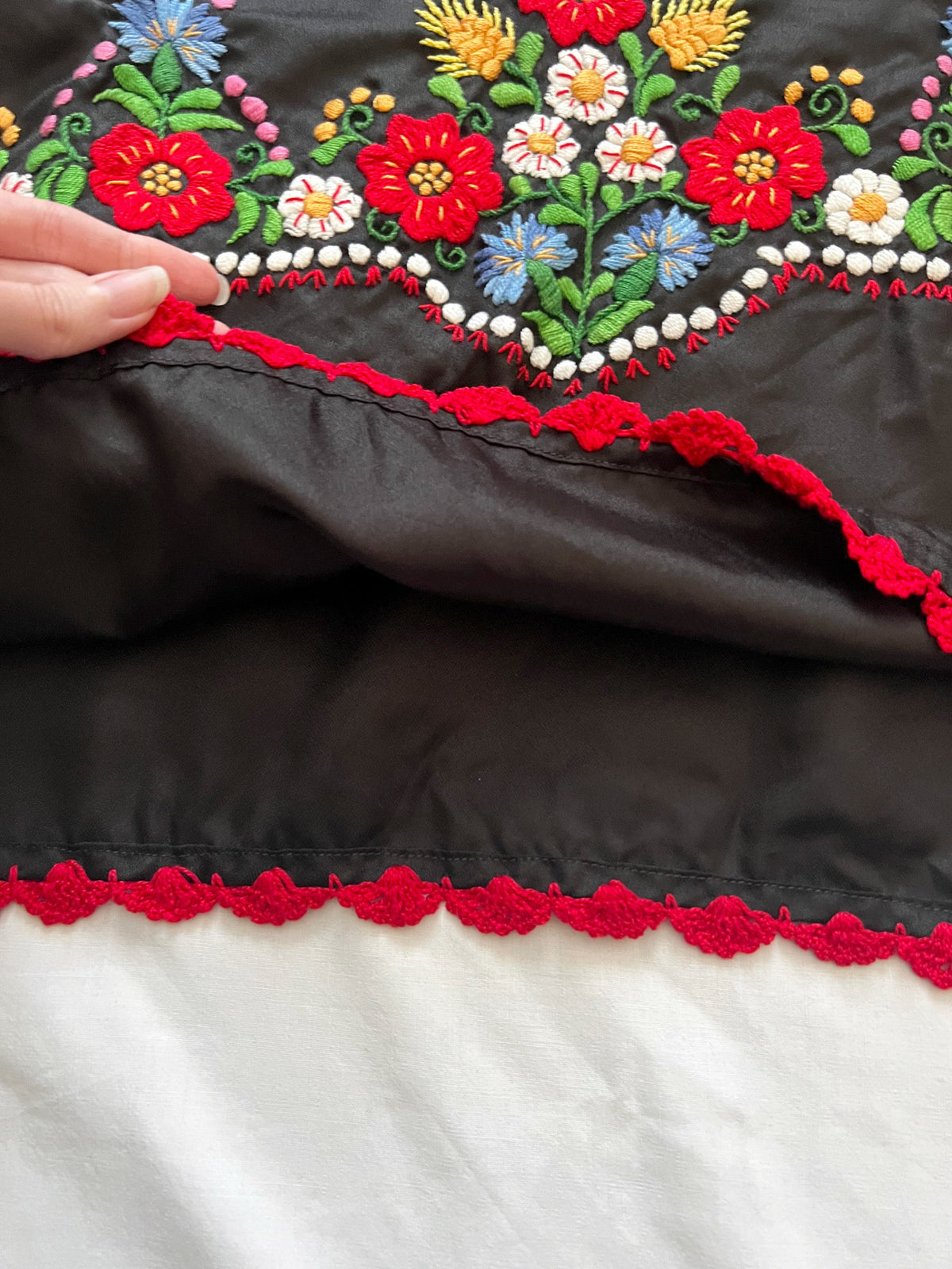 70s black Hungarian embroidery dress, Size S